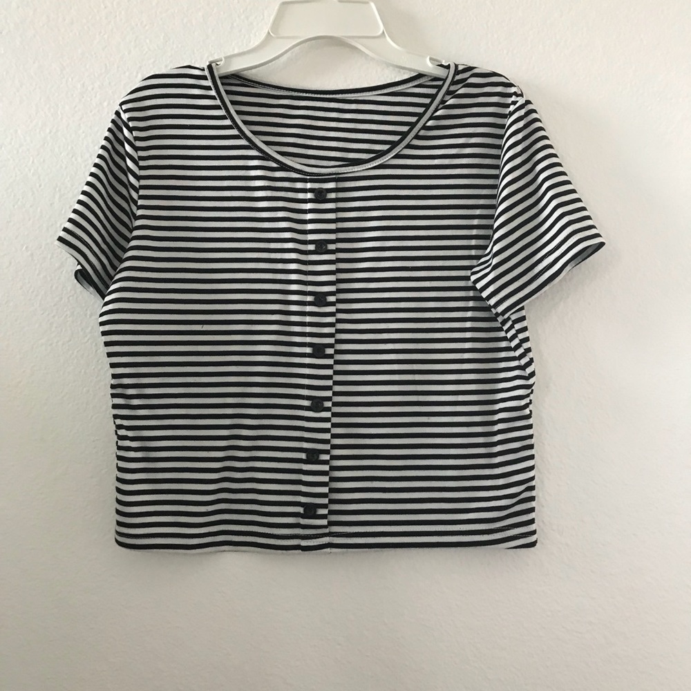 Black & white with buttons